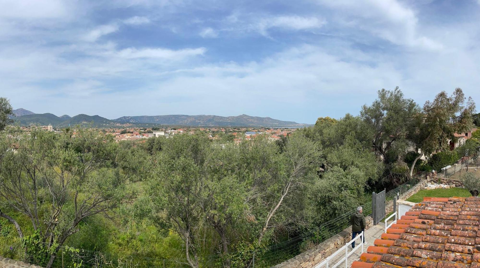 I Giardini Di Cala D'Ambra Villa San Teodoro  Exterior photo